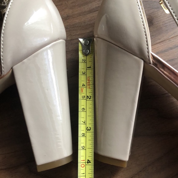 Like new Bandolino size 8.5 - Picture 9 of 11